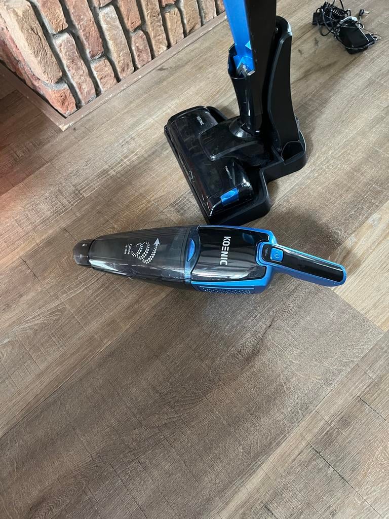 Koenic Steelstofzuiger met kruimeldief - Zo goed als nieuw, Witgoed en Apparatuur, Stofzuigers, Ophalen, Overige merken, Draadloos