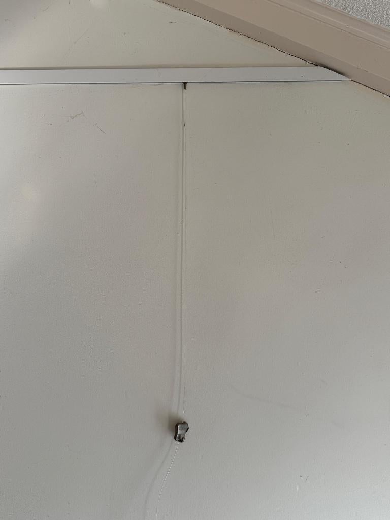 te koop ophangsystemen voor schilderijen etc., Verzenden, Klassiek, Zo goed als nieuw, Kunststof