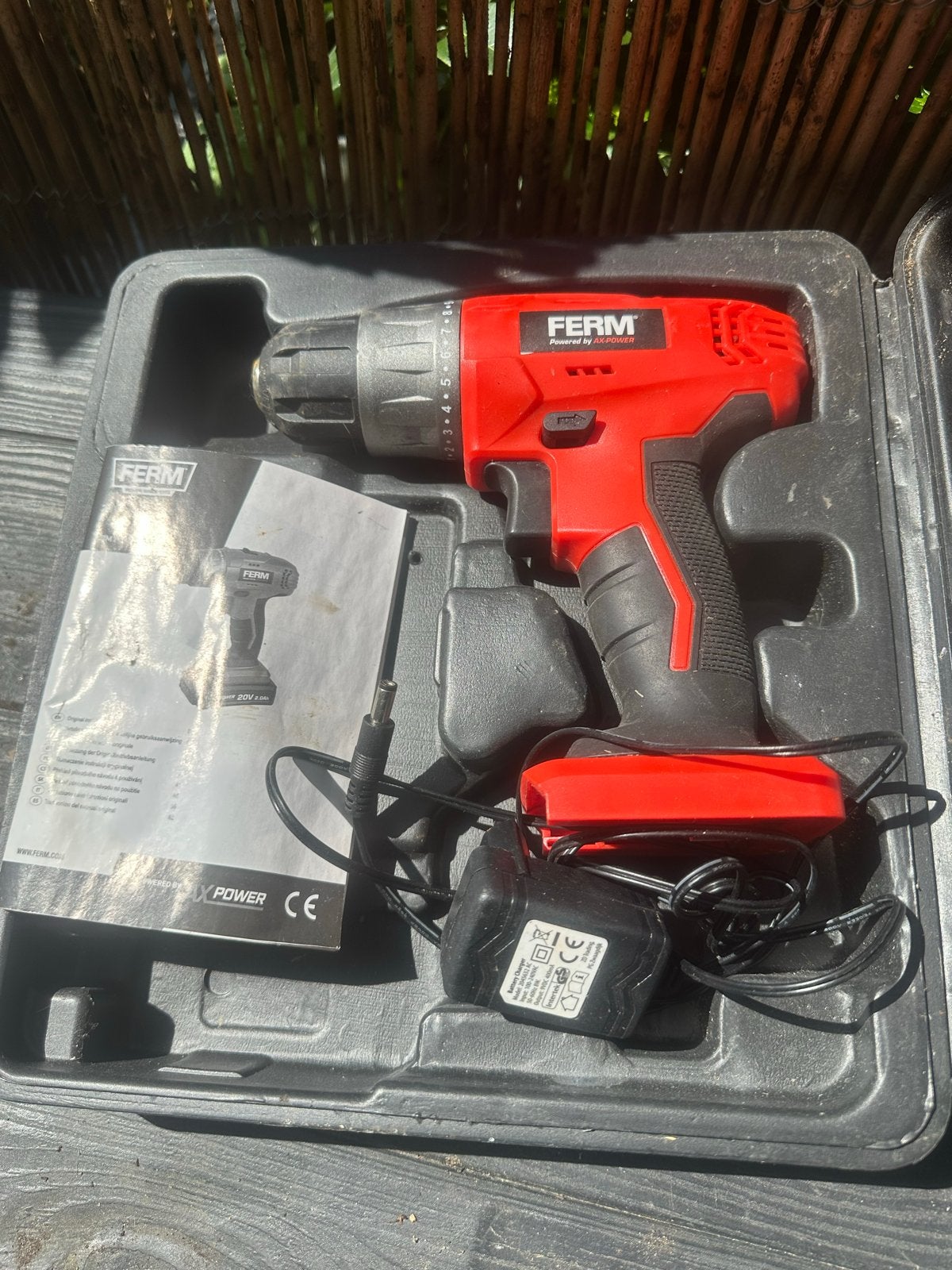 Ferm Accuboormachine 20V met Koffer en Lader zonder batterij, Ophalen, Gebruikt, Variabele snelheid, Boor- en Schroefmachine