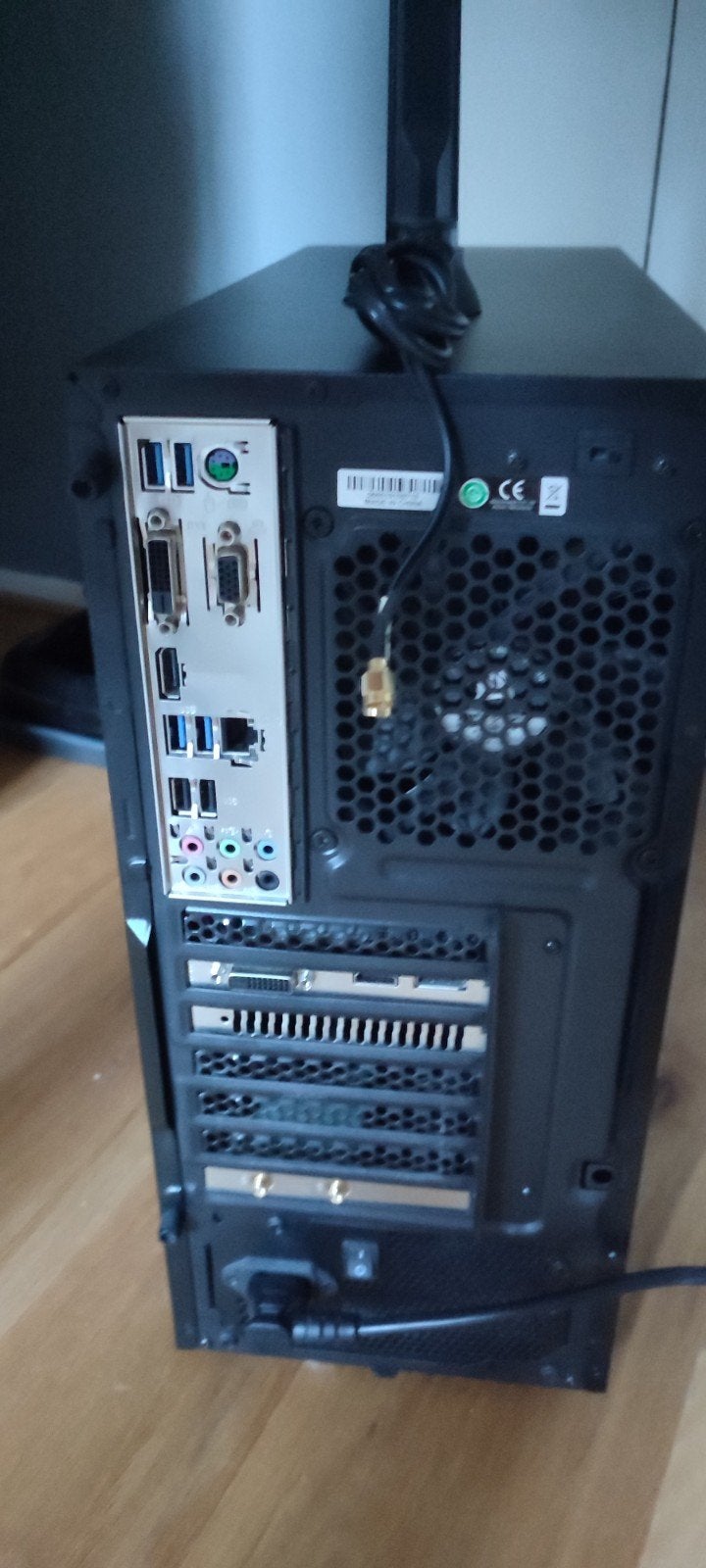 Gaming PC met Intel i5-8400, 12GB RAM, GTX 1060 3GB, Gebruikt, 2 tot 3 Ghz, Onbekend, 8 GB