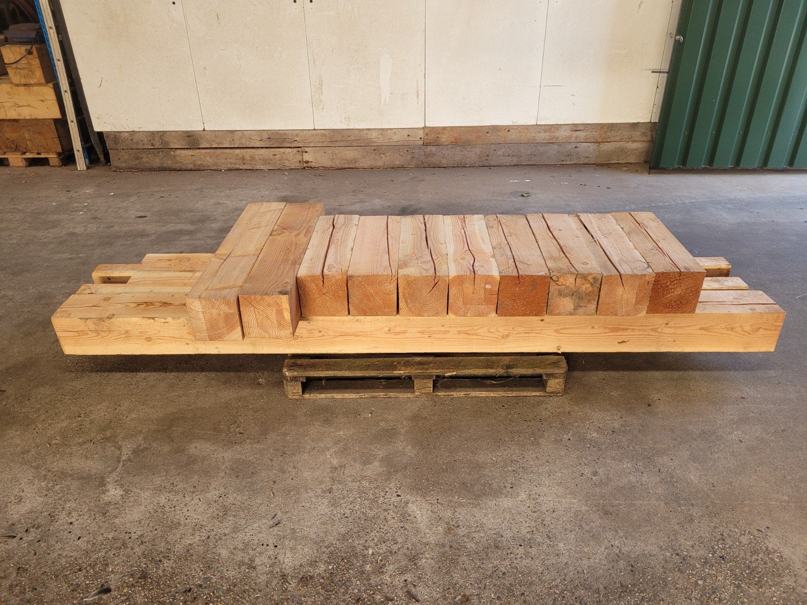Partijtje douglas balken 20 x 20 cm., Tuin en Terras, Palen, Balken en Planken, Ophalen, Balken
