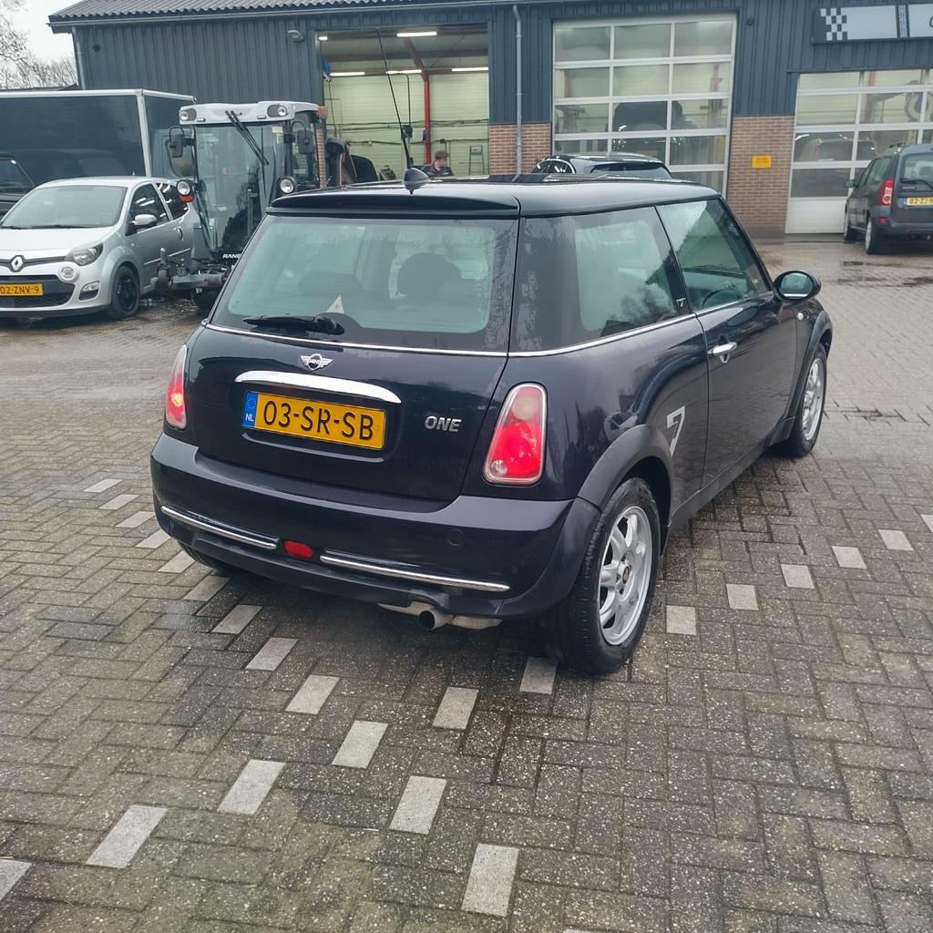 Mini 3-Deurs 1.6 One Seven, Auto's, Voorwielaandrijving, Gebruikt, Zwart, 4 cilinders