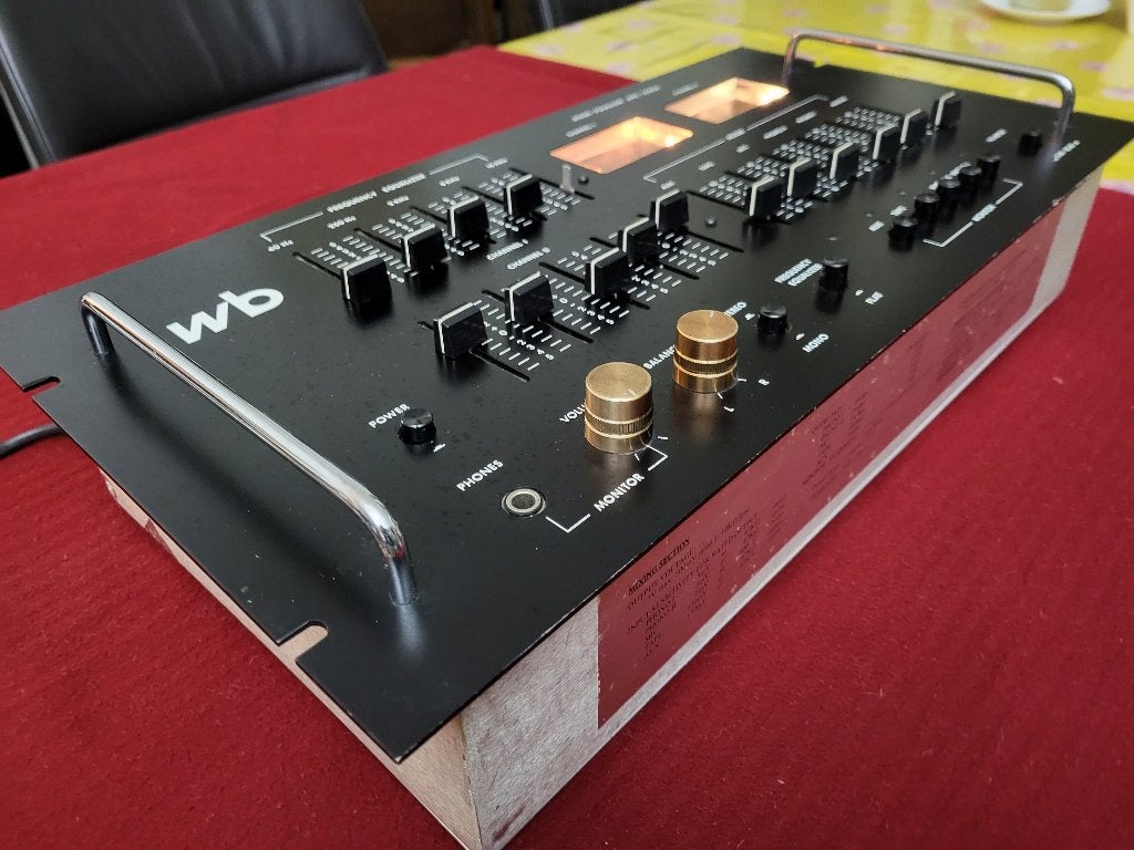 Vintage top Mixer Equalizer WB MPX-3000A, Muziek en Instrumenten, Ophalen of Verzenden, Gebruikt, Microfooningang