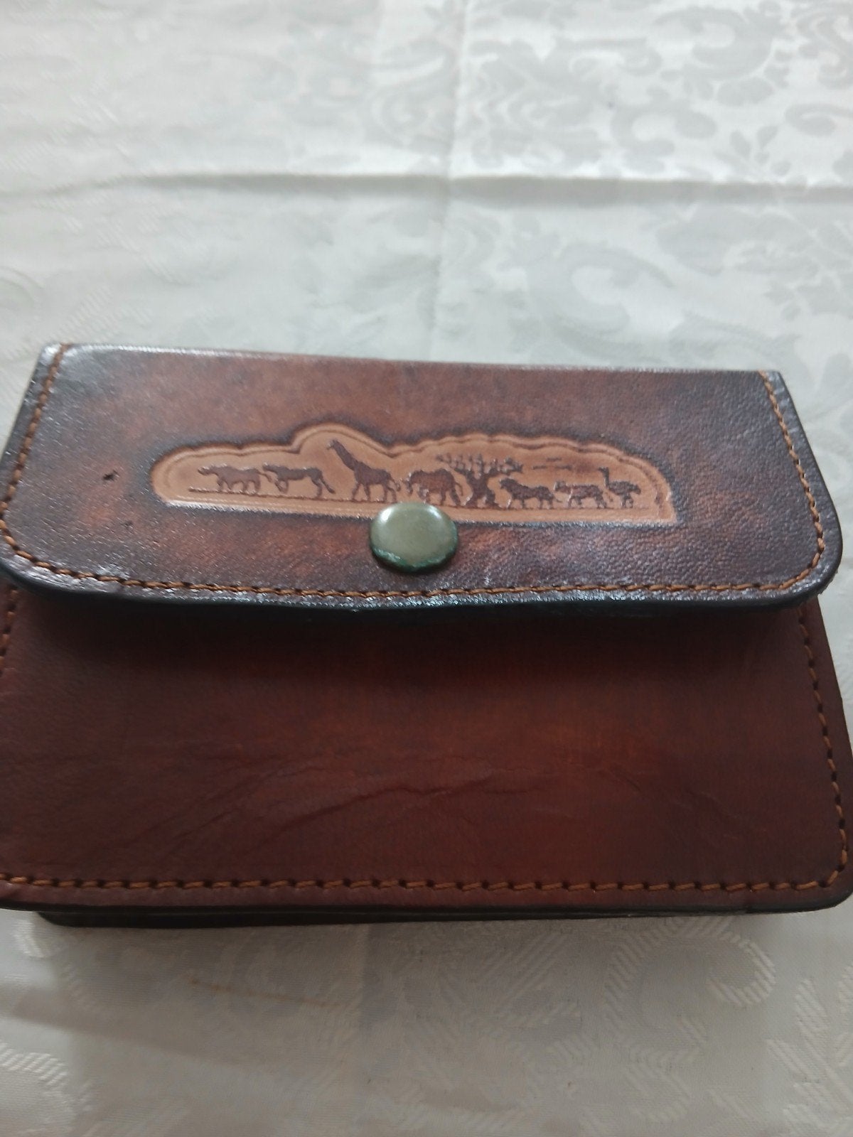 Leren etui/koker/hoes SERENGETI stylemet dierenreliëf - Gold, Overige merken, Gebruikt, Bruin, Ophalen of Verzenden