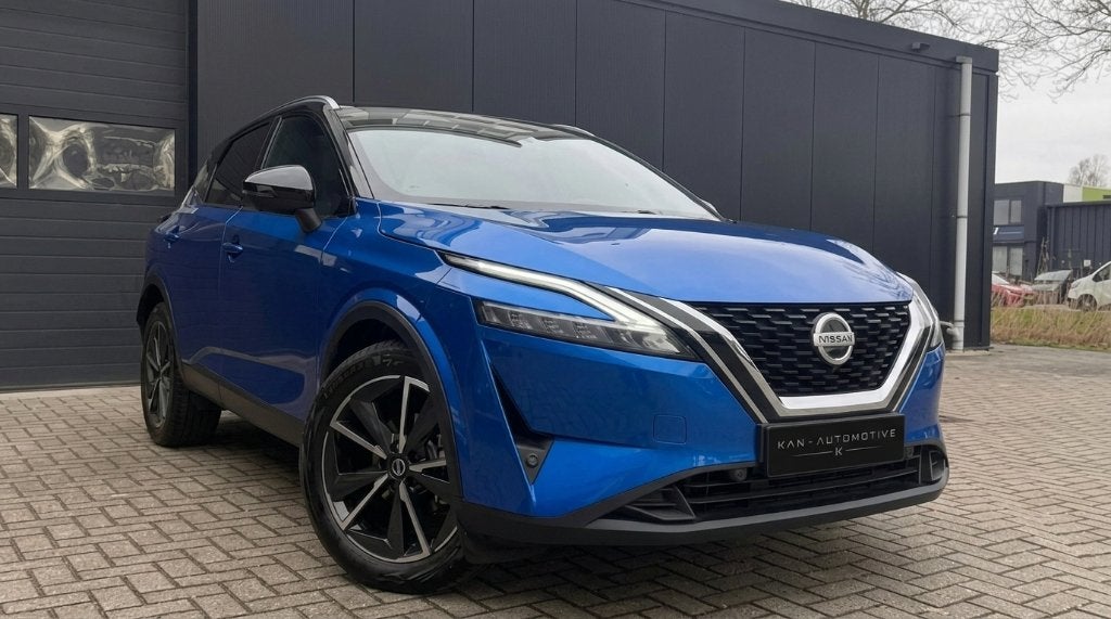 Nissan Qashqai 1.3 MHEV Tekna+ | Panorama | 360° camera, Auto's, 1299 cc, 1800 kg, Blauw, Parkeerassistent