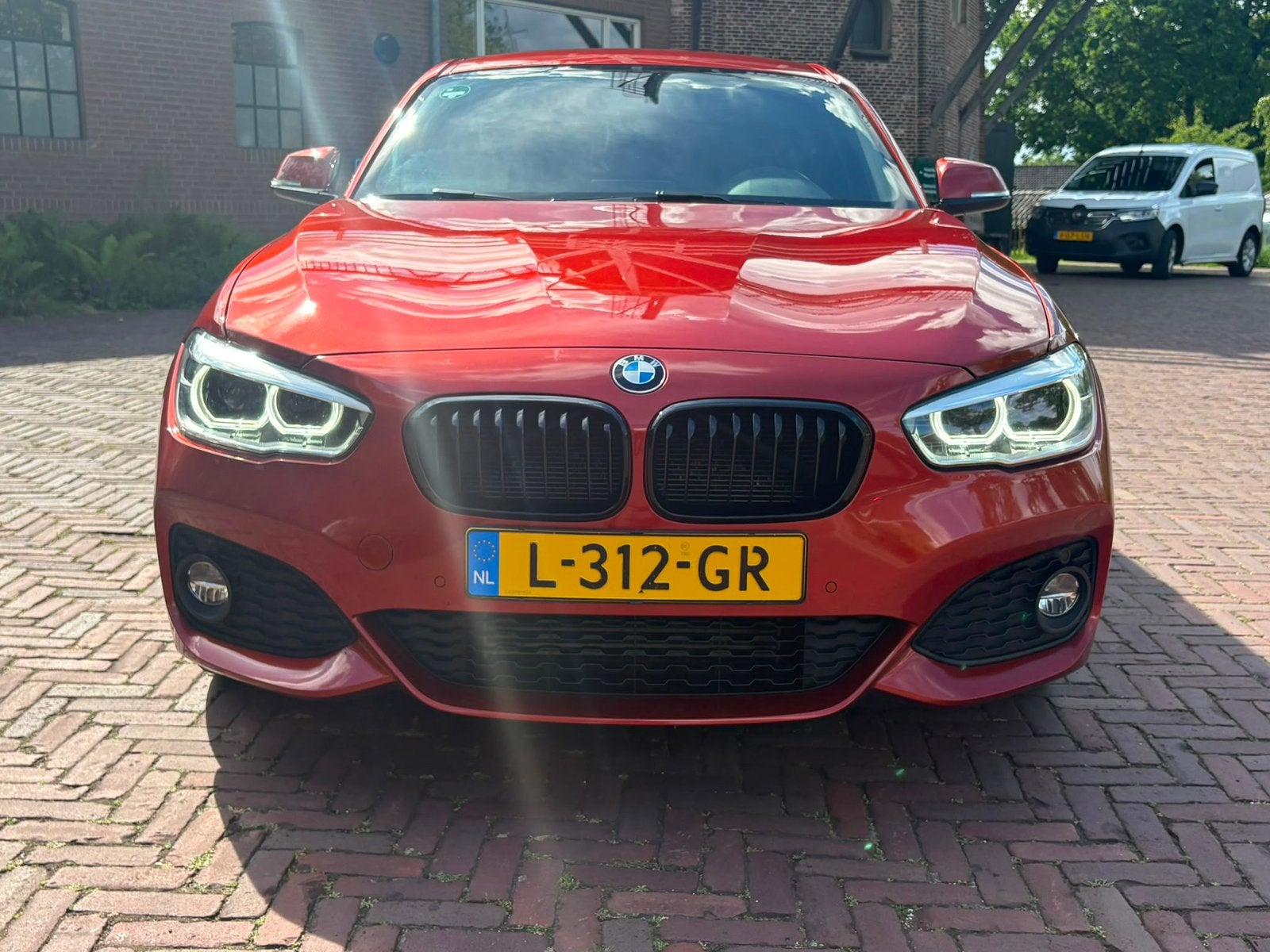 BMW 1-Serie 116d STAGE 1 M PAKKET / TREKHAAK / NW BANDEN, Auto's, Leder, Bedrijf, Diesel, Geïmporteerd