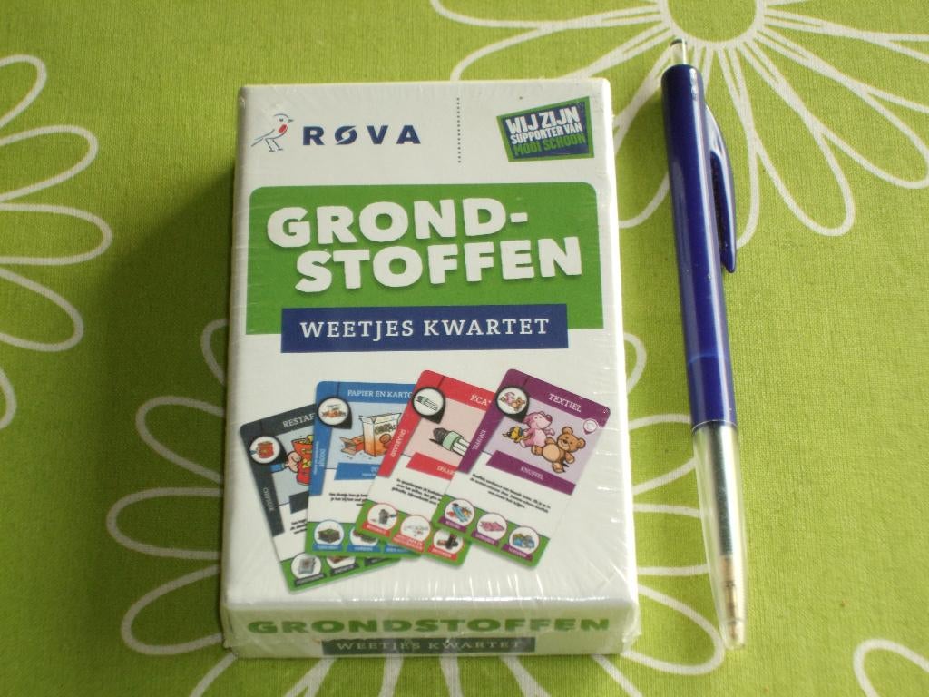 Nieuw in seal: Rova Grondstoffen weetjes kwartet, Ophalen of Verzenden, Nieuw, Kwartet(ten)
