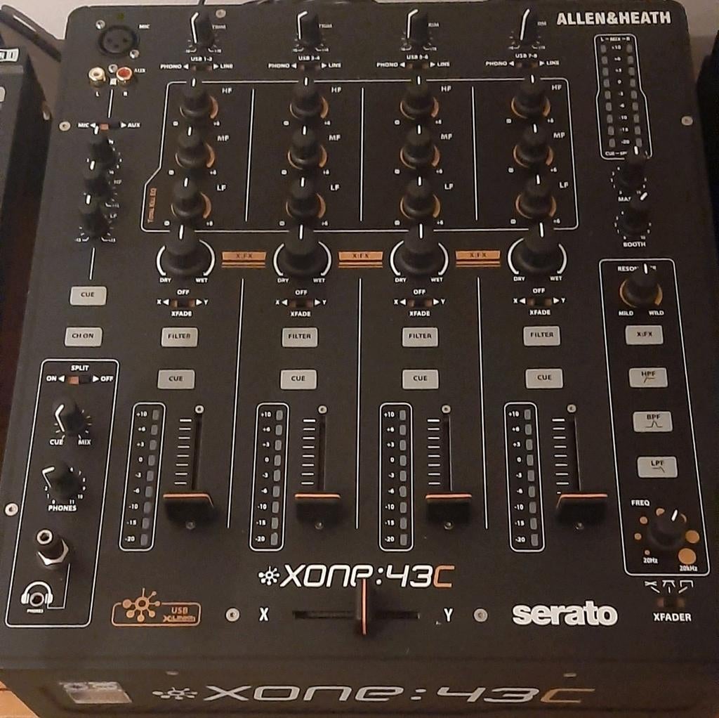 Allen & Heath Xone 43C mengpaneel, Ophalen of Verzenden, Zo goed als nieuw, Minder dan 5 kanalen, Microfooningang