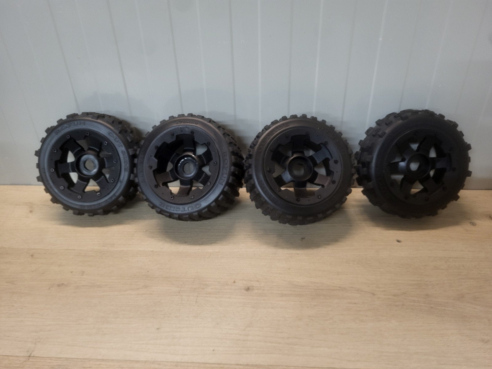 hpi baja wielen., Benzine, Ophalen of Verzenden, Zo goed als nieuw, Onderdeel
