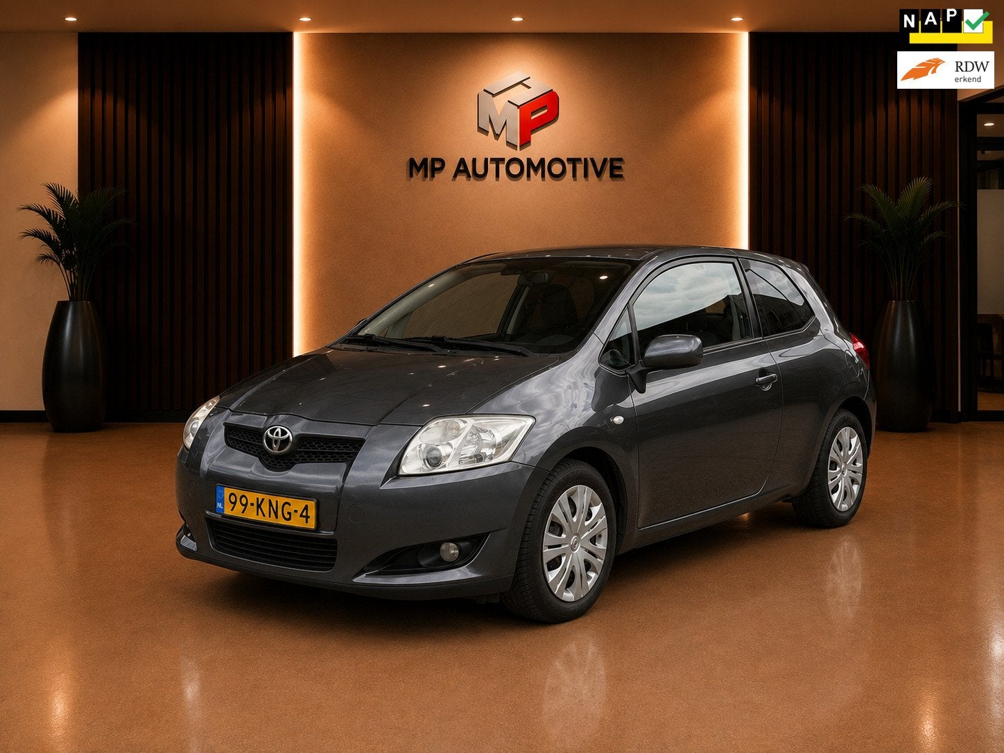 Toyota Auris 1.3 Aspiration|Trekhaak|Navigatie|Climate Contr, Auto's, Voorwielaandrijving, Gebruikt, 1225 kg, 4 cilinders