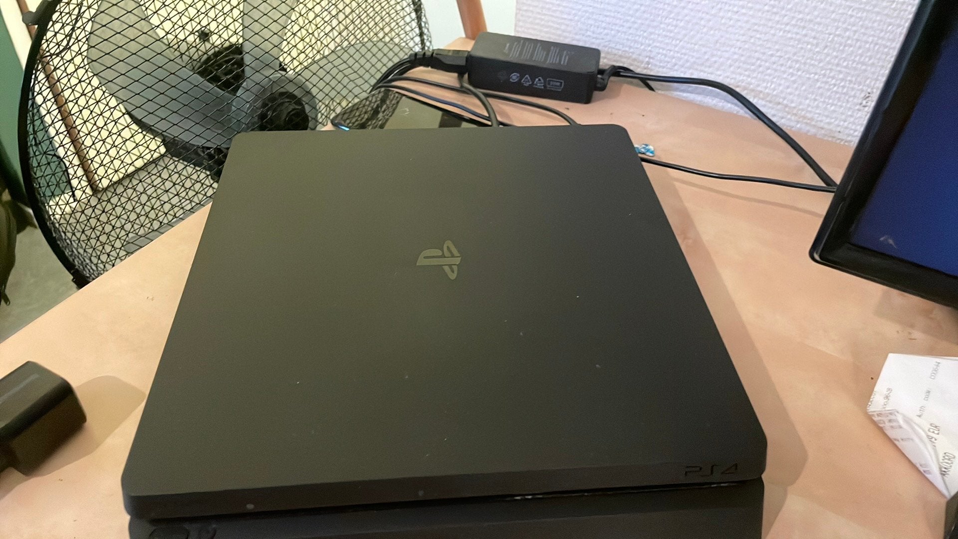 Goede ps4, weinig gebruikt. Met gta5 en f1 24, Ophalen, Zo goed als nieuw, Met 1 controller, Original