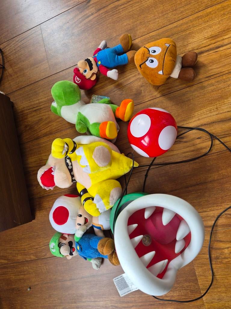 Mario pakket met knuffels en nachtlampje, Ophalen, Jongen of Meisje