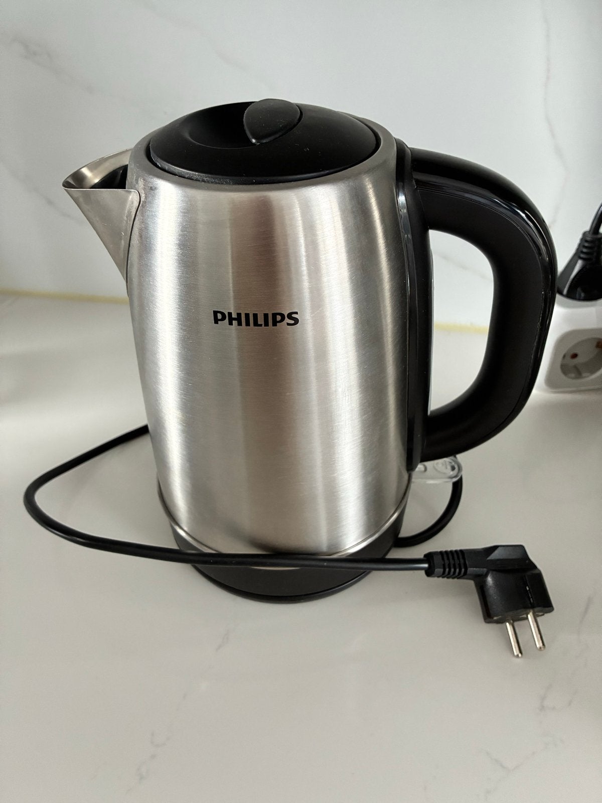 Philips HD9320 Waterkoker RVS - 1.7L, 1 tot 2 liter, Ophalen, Zo goed als nieuw, Rvs