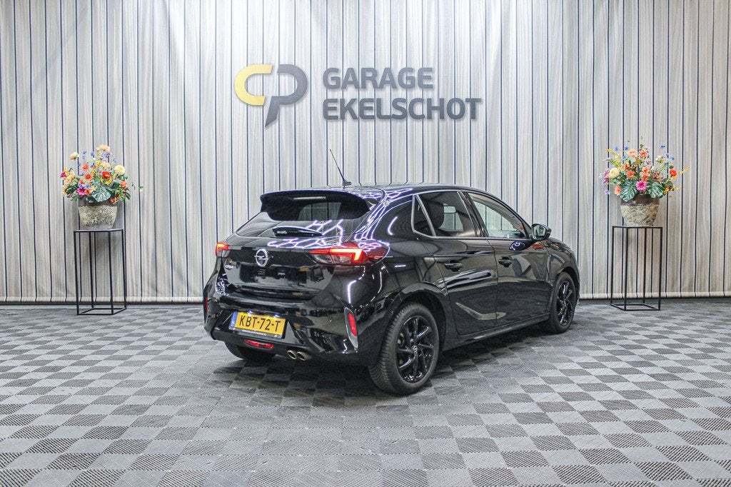 Opel CORSA 1.2 GS Line|Cruise|Carplay|Camera|Stoelverw, Auto's, Opel, Gebruikt, 1133 kg, Leder en Stof, Zwart
