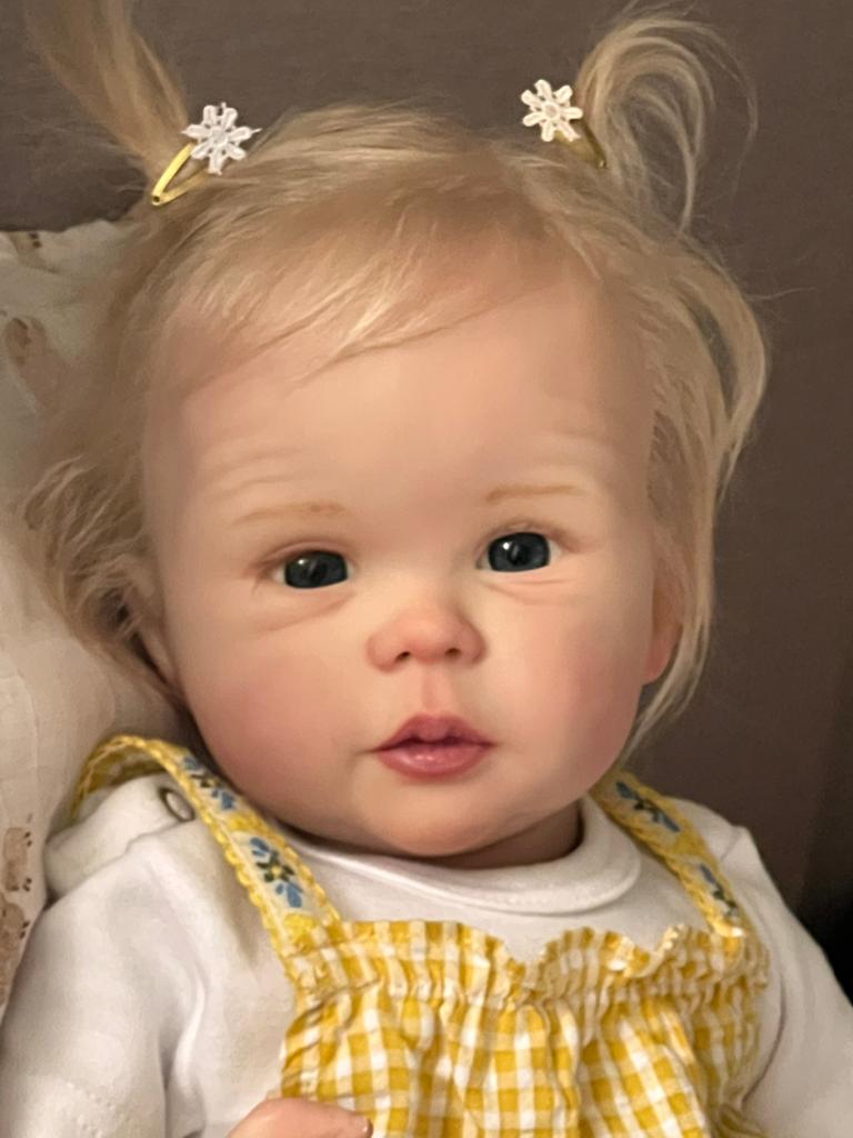 Poppen.Prachtig Reborn baby meisje!!, Verzamelen, Ophalen of Verzenden, Zo goed als nieuw, Babypop