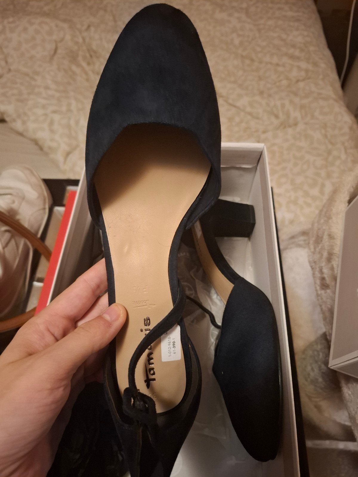 Tamaris suède pumps met bandje - Maat 39, Pumps, Blauw, Zo goed als nieuw, Ophalen