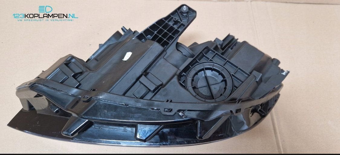 VW Volkswagen Passat B8 Facelift Full Led Koplamp rechts, Gebruikt, -, Volkswagen, -