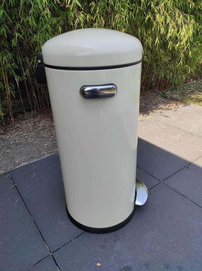 Simplehuman vuilnisbak 60 L, Huis en Inrichting, Woonaccessoires | Prullenbakken, Ophalen, 50 – 75, Gebruikt, Met pedaal