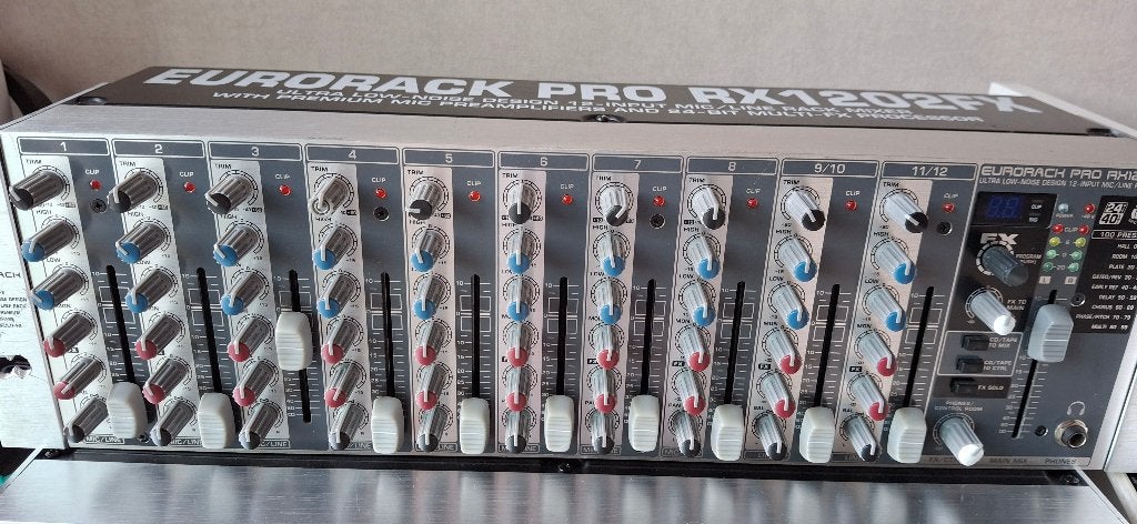 Mengpaneel Behringer RS1202FX, Muziek en Instrumenten, Mengpanelen, Ophalen of Verzenden, Zo goed als nieuw, 10 tot 20 kanalen