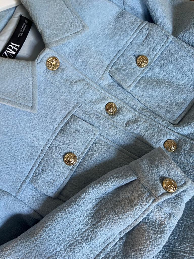 Zara lichtblauwe jas met gouden knopen, Ophalen of Verzenden, Zo goed als nieuw, Maat 36 (S), Blauw