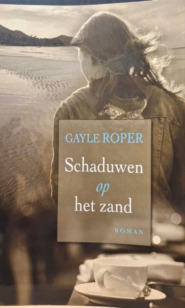 Gayle Roper - Schaduwen op het zand, Ophalen of Verzenden, Zo goed als nieuw, Gayle Roper