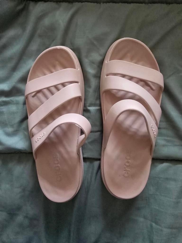 Crocs slippers., Kleding | Dames, Schoenen, Ophalen of Verzenden, Zo goed als nieuw