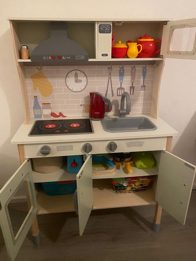 Houten speelgoedkeuken met accessoires, Kinderen en Baby's, Speelgoed | Speelkeukens, Ophalen, Gebruikt, Hout, Speelkeuken