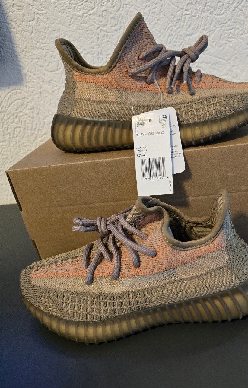 Yeezy 350, Kleding | Heren, Schoenen, Ophalen of Verzenden, Nieuw, Zwart