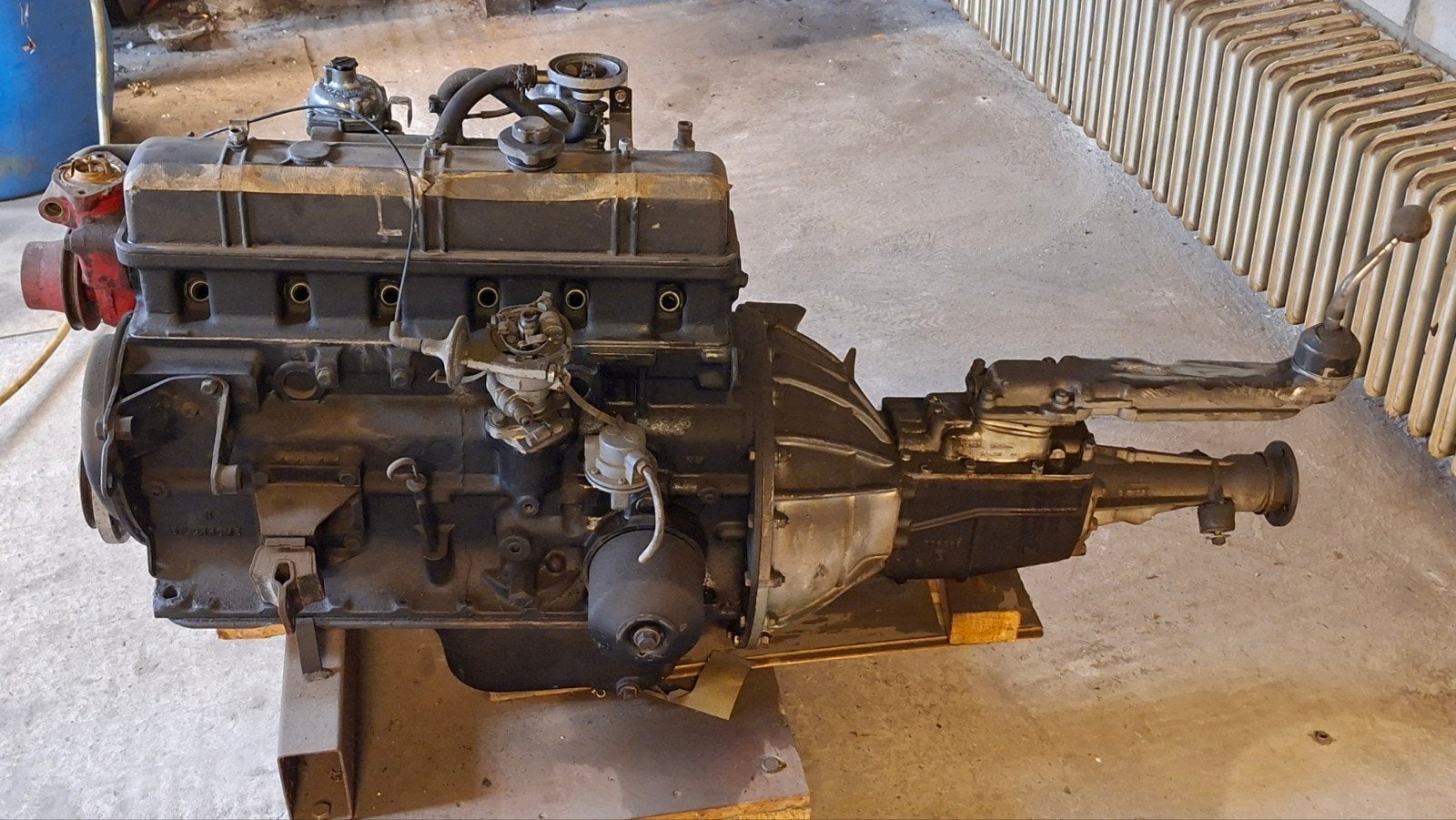 Triumph 2 liter 6 cilinder HC  motorblok + versnellingsbak, Ophalen, Triumph