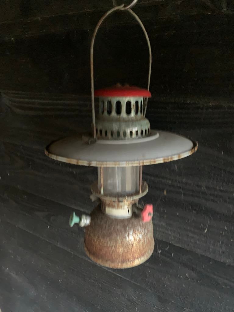 Oude buitenlamp, Ophalen