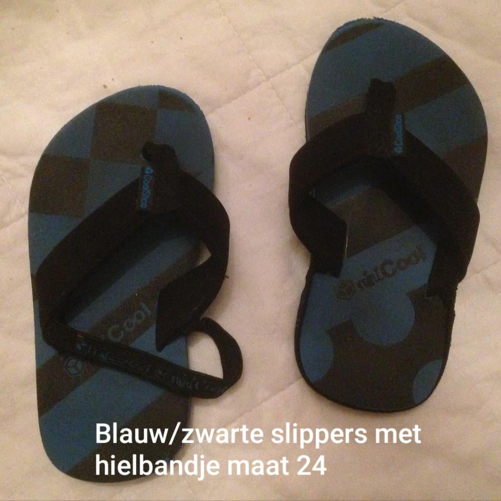 Slippers maat 24, Gebruikt, Jongen of Meisje, Overige typen, Ophalen of Verzenden