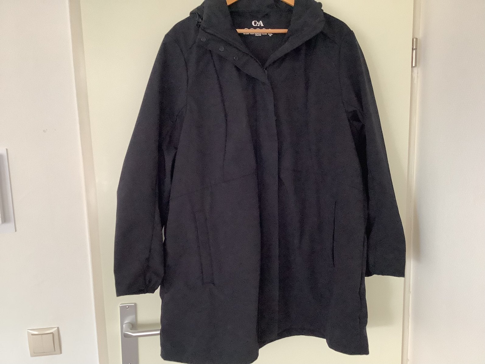Jas, zwart, softshell, rits en drukknopen, capuchon, maat 50, Ophalen of Verzenden, Nieuw, Zwart, Jas of Mantel