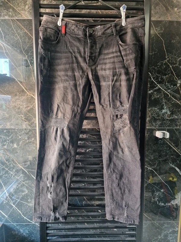 2Y Premium Miguel Ripped Jeans Zwart 38, Kleding | Heren, Ophalen of Verzenden, Zo goed als nieuw, Zwart, W32 (confectie 46) of kleiner