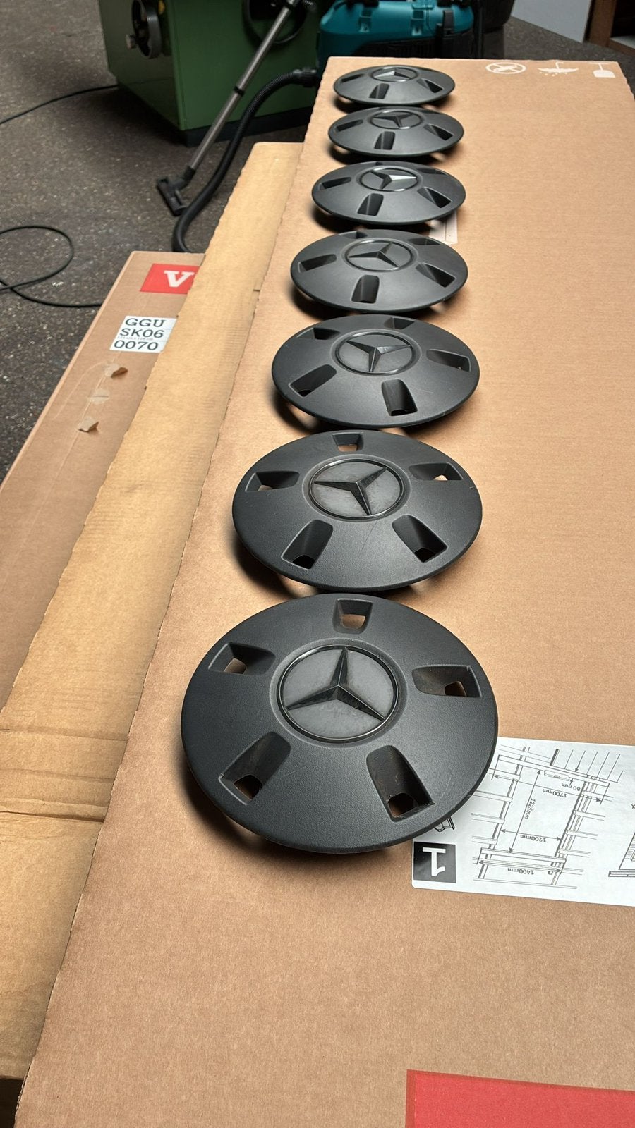 4 stuks Mercedes Vito wieldoppen, Auto diversen, Wieldoppen, Ophalen of Verzenden, Zo goed als nieuw