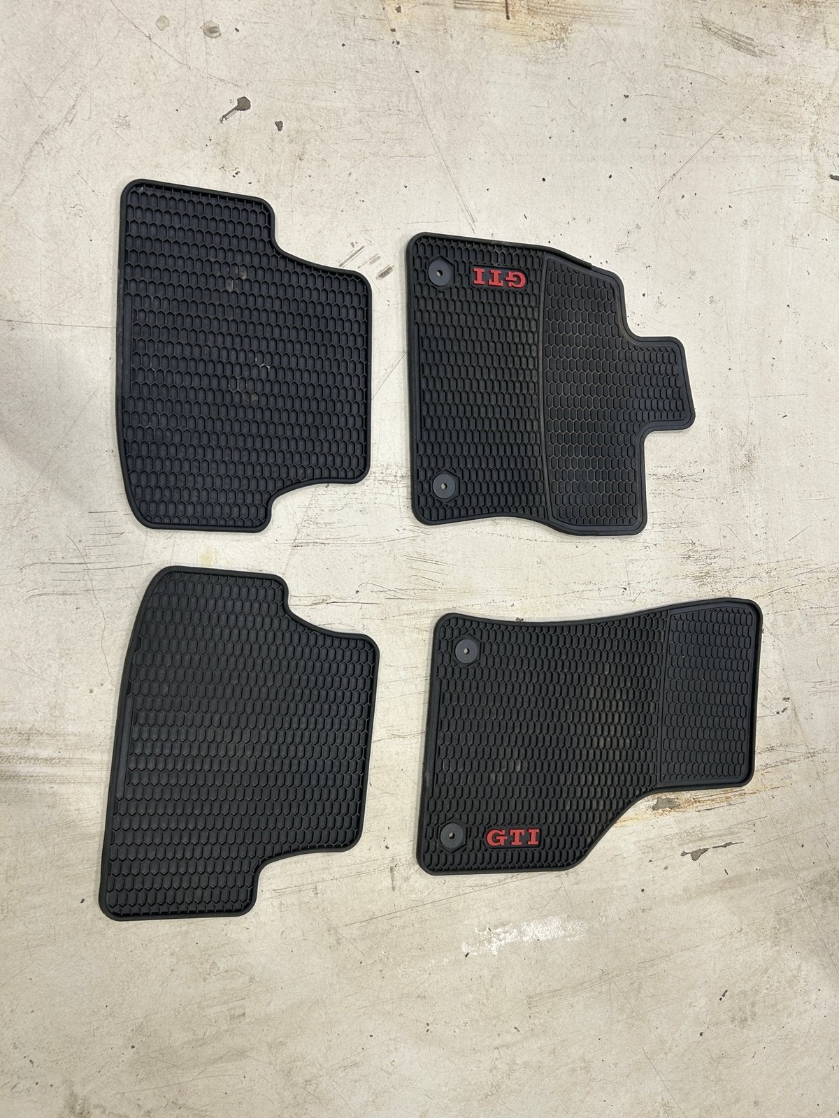 Rubberen Matten set golf 7/7.5 GTI, Ophalen, Zo goed als nieuw