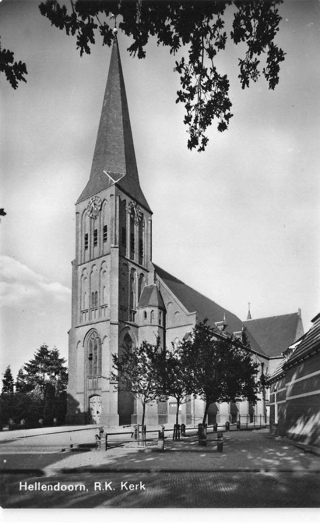 702-105-011 Hellendoorn R.K Kerk, Verzenden, Voor 1920, Overijssel