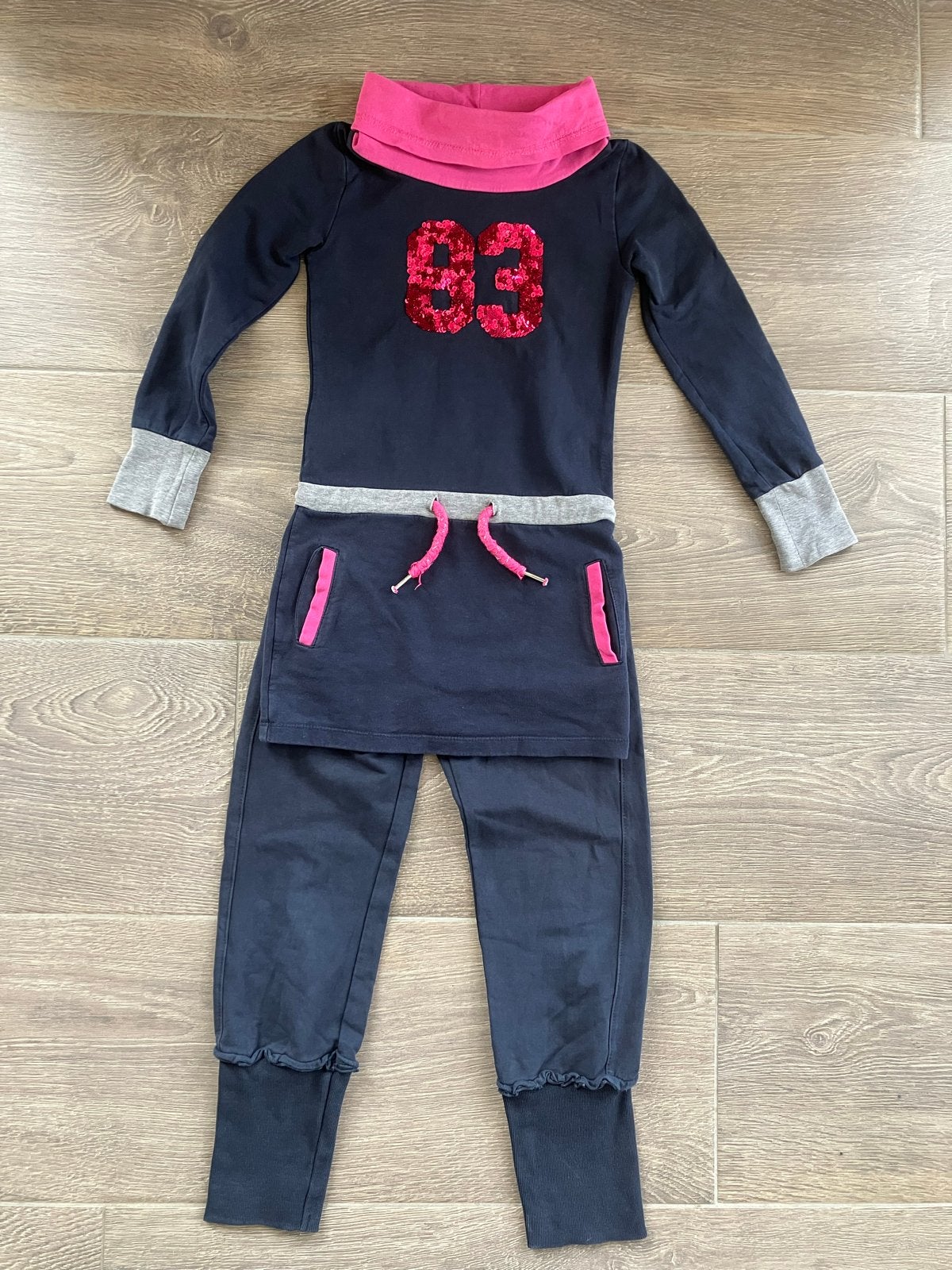 Leuke set: 122 128 jurk met legging, Kinderen en Baby's, Ophalen of Verzenden, Gebruikt, Meisje, Jurk of Rok