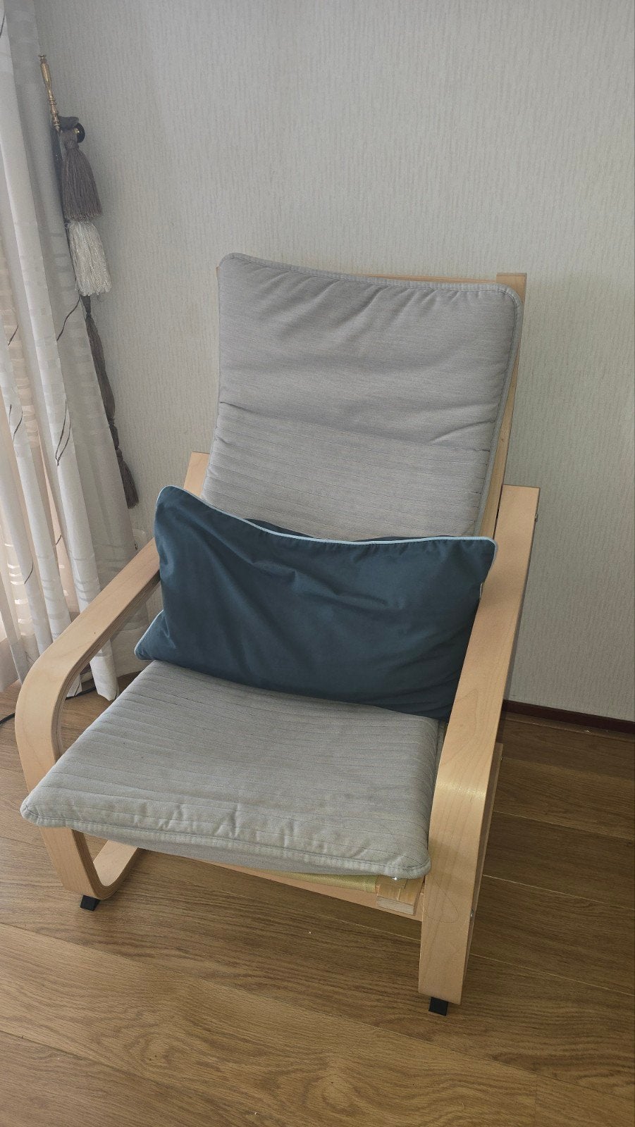 POÄNG

Armchair, birch veneer/Knisa  40 € for each, Huis en Inrichting, Fauteuils, Ophalen, Minder dan 50 cm