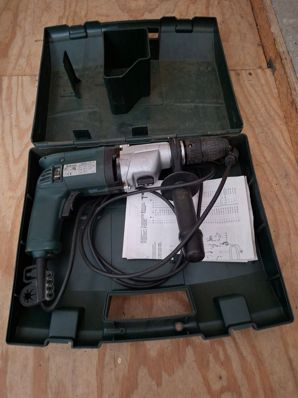 Metabo SBE 710 Combi Klopboormachine in Koffer, Ophalen of Verzenden, Gebruikt, 600 watt of meer, Klopboormechanisme