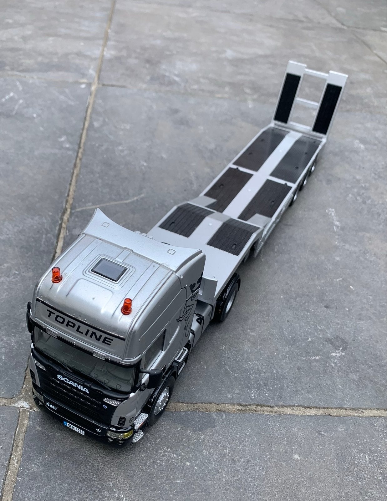 Siku Scania R620 Topline met dieplader RC, Elektro, Ophalen of Verzenden, Zo goed als nieuw, Auto onroad