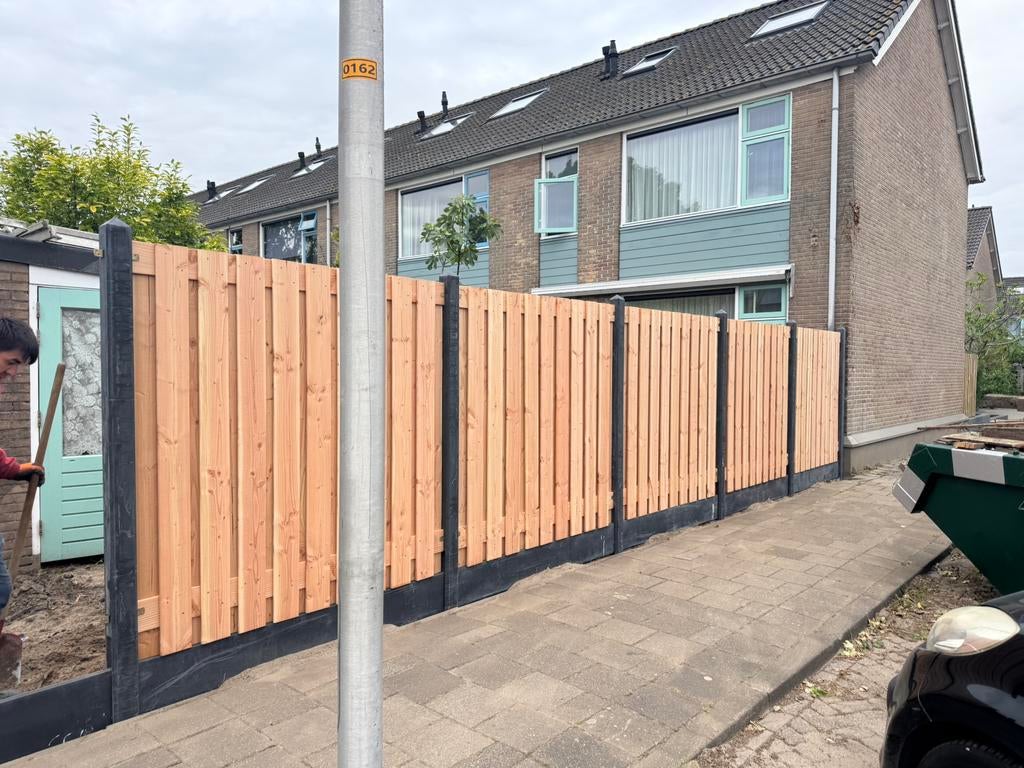 Hovenier tuin werk schuttingen betegelen, Ophalen of Verzenden