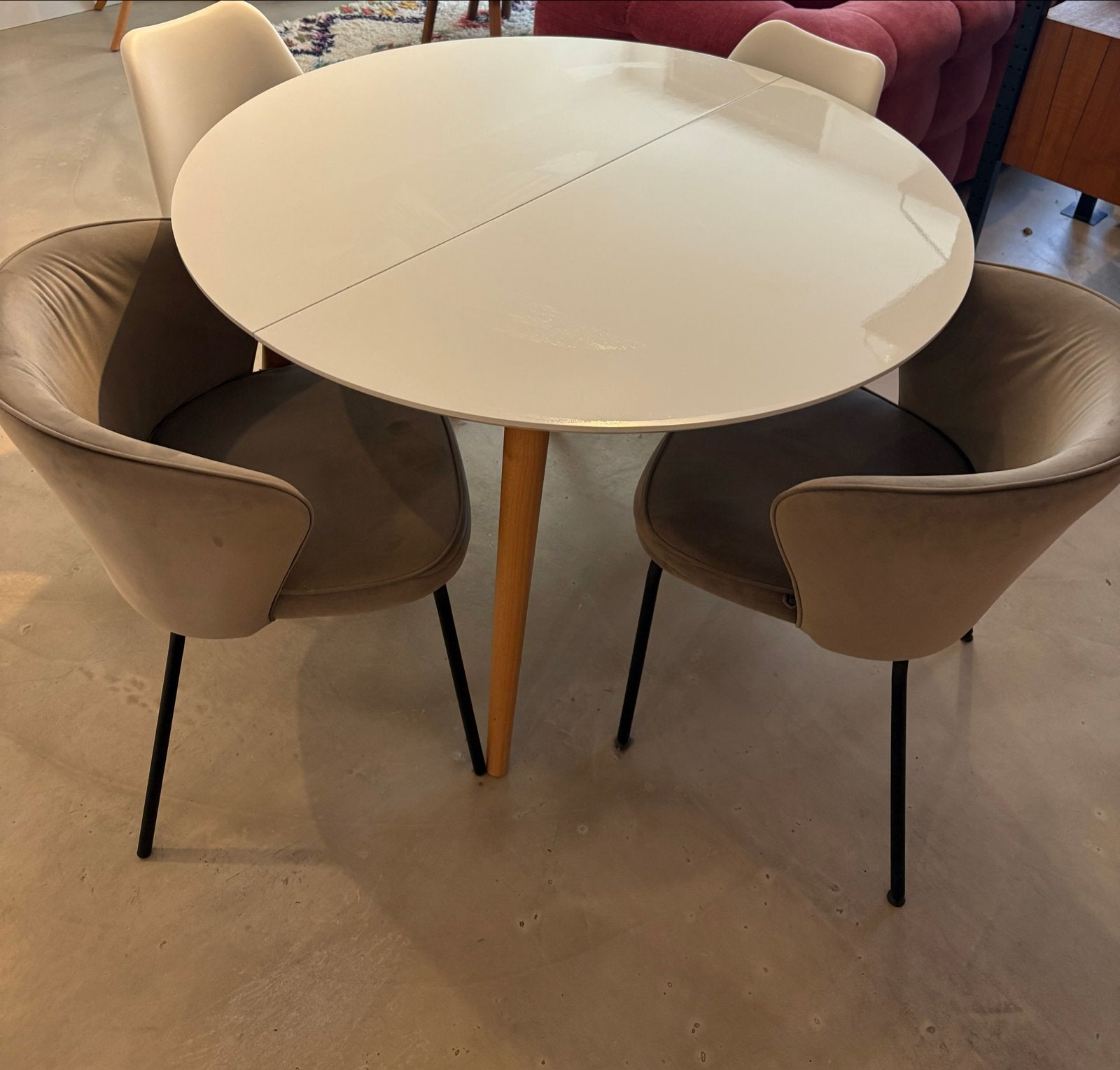 Uitschuifbare eettafel wit - Rond (120cm) naar Ovaal, Huis en Inrichting, Ophalen, Overige materialen, Gebruikt, 100 tot 150 cm