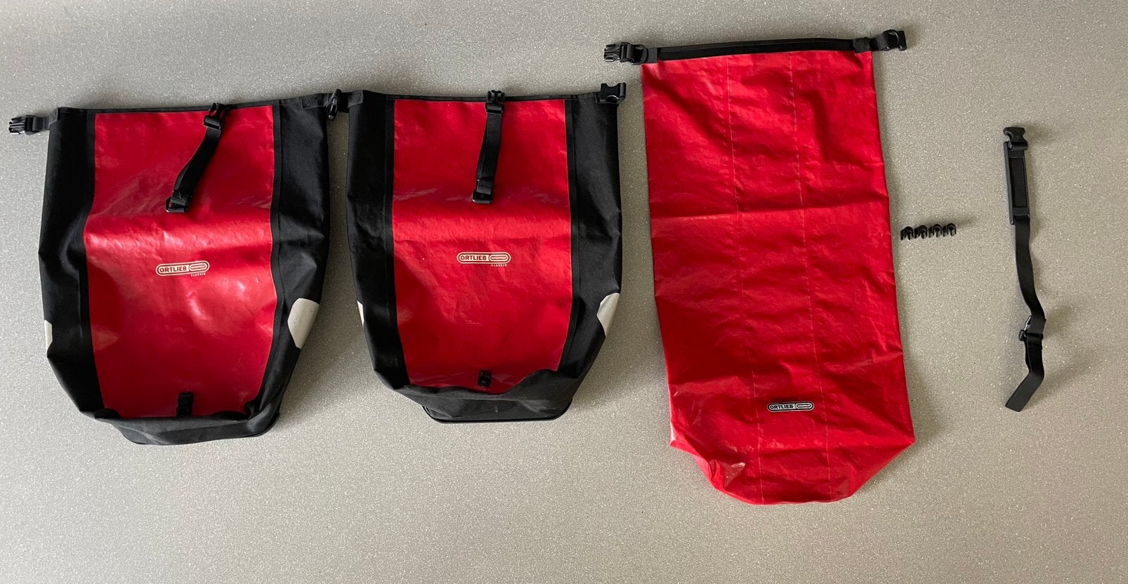Ortlieb Back-Roller Classic set fietstassen - Rood/Zwart, Fietsen en Brommers, Fietsaccessoires | Fietstassen, Ophalen, Gebruikt