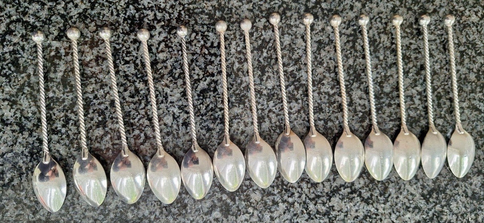 Set van 14 verzilverde theelepels 11,5 cm getorst stijlappel, Ophalen of Verzenden