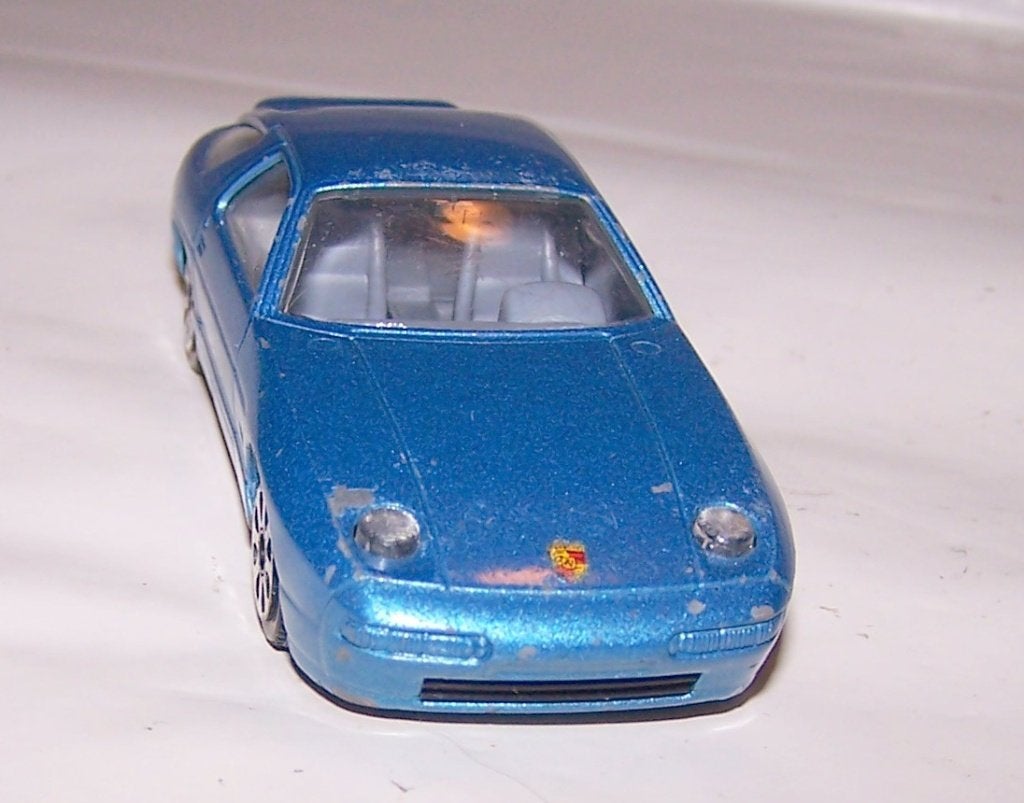 Mooi Bburago Porsche 928 S4 model. 1/43. Izgs., Ophalen of Verzenden, Zo goed als nieuw, Auto, Overige merken