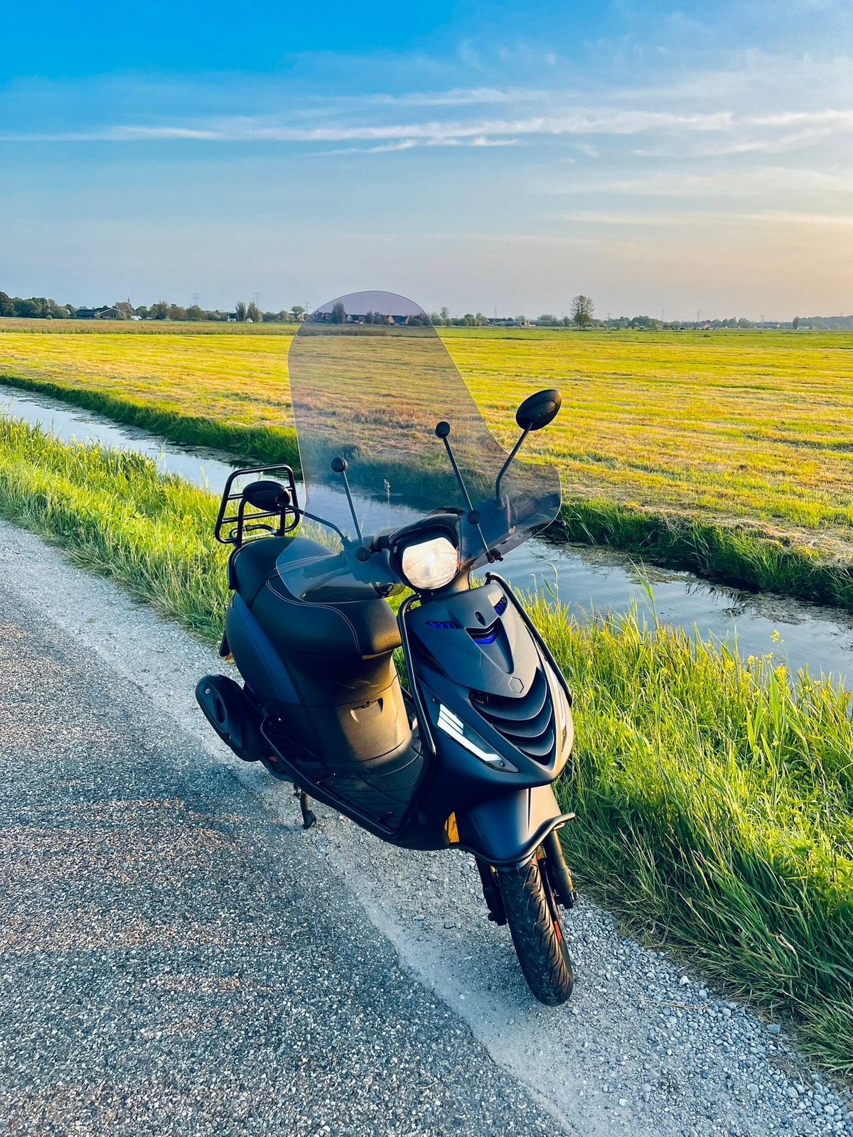 Nette piaggio zip, Ophalen, Zo goed als nieuw, Benzine, Zip