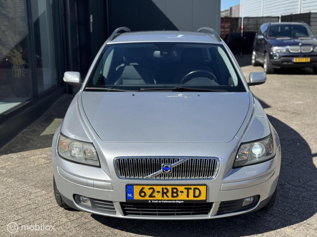 Volvo V50 2.4 Momentum ~ Airco ~ Elektra pakket ~ BTW ~, Gebruikt, 700 kg, Origineel Nederlands, Zilver of Grijs