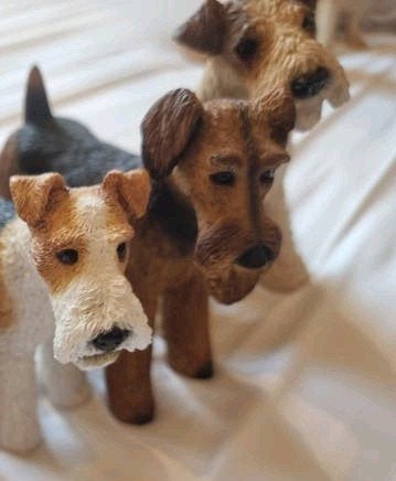 fox  Terrier  beeldjes - Handgeschilderd Italië, Ophalen of Verzenden, Zo goed als nieuw, Hond of Kat, Beeldje of Figuurtje