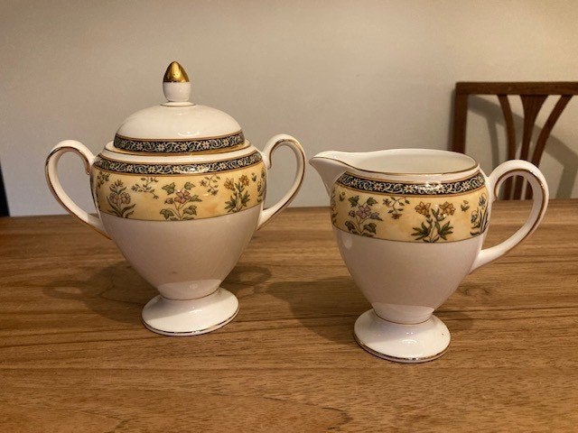 Wedgwood india - roomstel suiker en melk setje, Huis en Inrichting, Verzenden, Overige typen, Zo goed als nieuw, Wedgwood