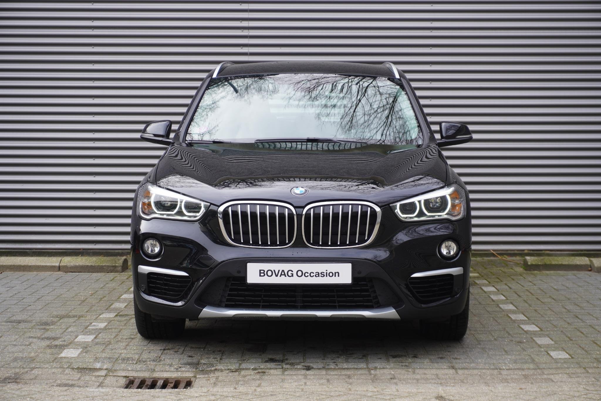 BMW X1 sDrive18i xLine | High Executive | 18 inch LM Y-spaak, Auto's, 12 maanden, Gebruikt, Euro 6, 19 km/l